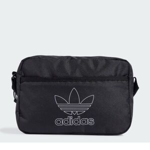 Like New Adidas Adicolor Small Airliner Bag